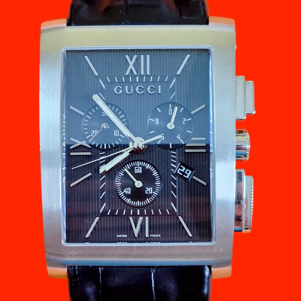 {Truly Rare} ✨ Gucci ✨ 8600 Series Chronograph - Mint Condition